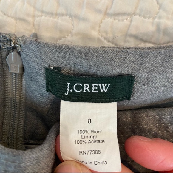 J. CREW Wool Mini Skirt Grey Front Pleat Size 8 - Picture 2 of 5